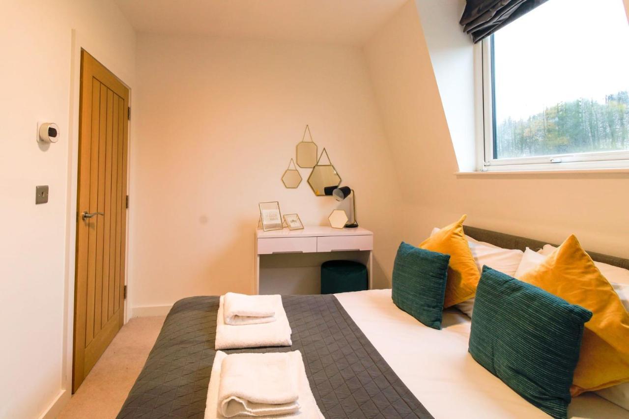Furness House By Pay As U Stay Redhill  Buitenkant foto
