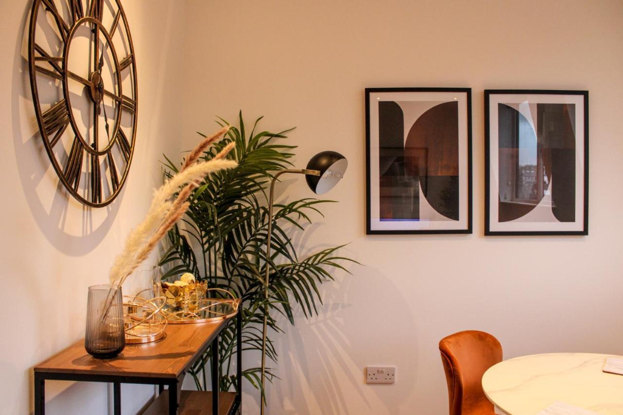 Furness House By Pay As U Stay Redhill  Buitenkant foto
